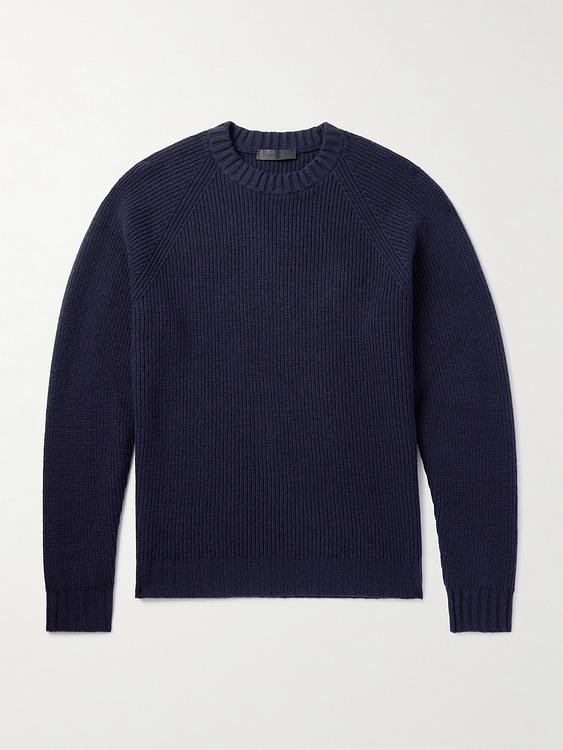 Dark blue cashmere sweater from Saman Amel